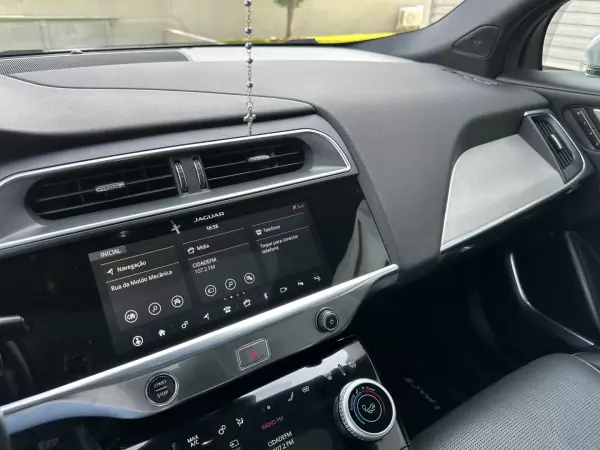 Jaguar I-Pace 2018 - 27900 EUR, 113000 km - AUTO.MOTO.pt - 113000km - foto 35 de 59