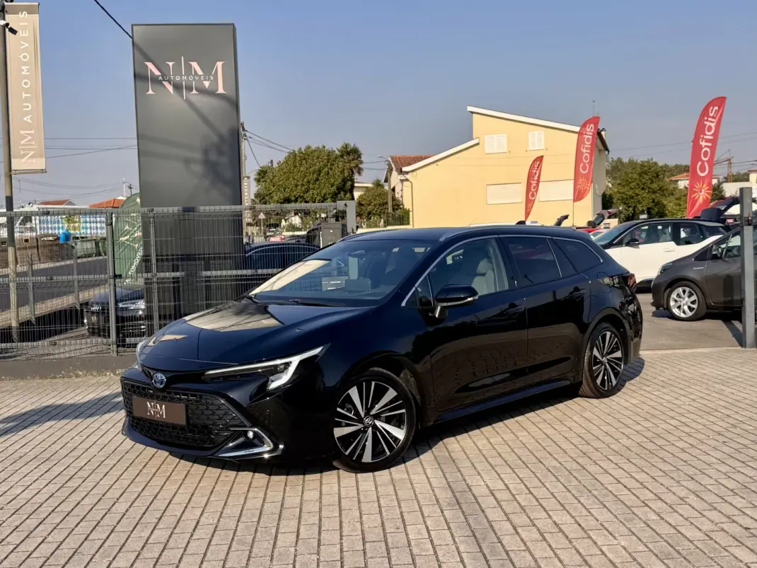 Toyota Corolla Touring Sports 2025 - 34990 EUR, 11000 km - 11000km - foto 1 de 20