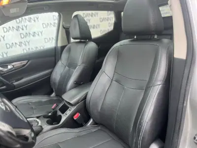 Nissan Qashqai 2016 - 16490 EUR, 156000 km - AUTO.MOTO.pt - 156000km - foto 5 de 13