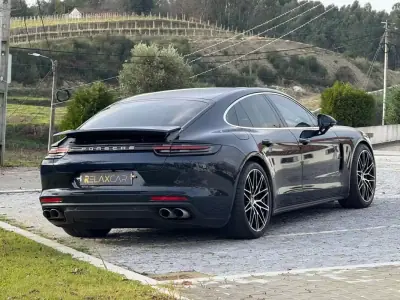 Porsche Panamera 2017 - 58990 EUR, 114000 km - AUTO.MOTO.pt - 114000km - foto 5 de 39