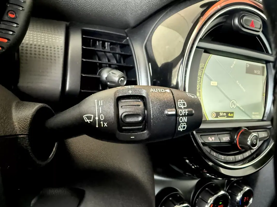 MINI One 2016 - 11900 EUR, 133000 km - 133000km - foto 58 de 86