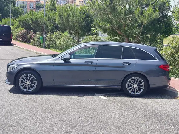 Mercedes-Benz C 200 2015 - 12480 EUR, 333200 km - AUTO.MOTO.pt - 333200km - foto 11 de 32
