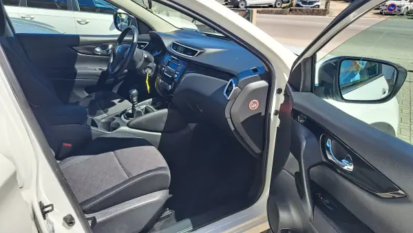Nissan Qashqai 2014 - 12900 EUR, 133286 km - AUTO.MOTO.pt - 133286km - foto 11 de 28