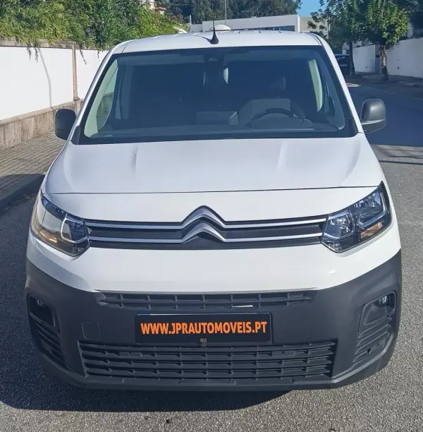 Citroën Berlingo 2021 — foto 2 de 19