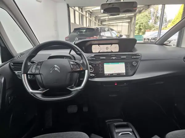 Citroën C4 Grand Picasso 2018 - 13650 EUR, 245556 km - AUTO.MOTO.pt - 245556km - foto 11 de 43
