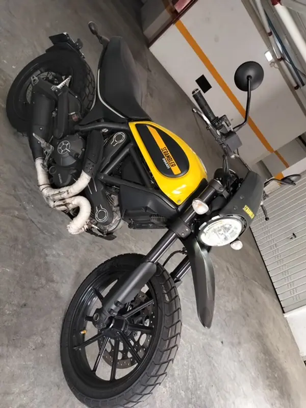 Ducati Scrambler Classic 2016 - 5800 EUR, 29500 km - 29500km - foto 5 de 7