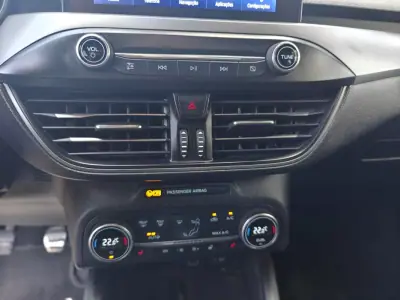 Ford Focus 2023 - 17750 EUR, 76000 km - AUTO.MOTO.pt - 76000km - foto 29 de 39