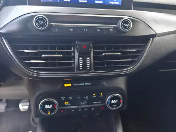 Ford Focus 2023 - 17750 EUR, 76000 km - AUTO.MOTO.pt - 76000km - foto 29 de 39