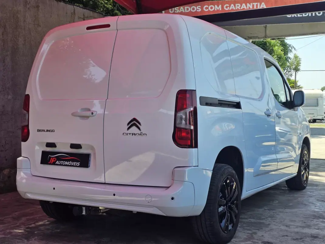 Citroën BERLINGO 3 LUGARES 2020 - 11499 EUR, 122000 km - AUTO.MOTO.pt - 122000km - foto 8 de 12