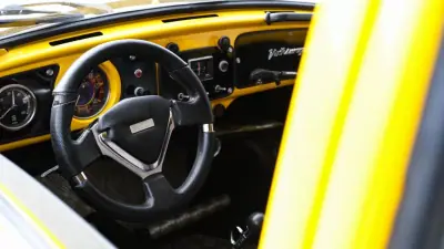 Volkswagen Carocha 1966 - 12500 EUR, 40000 km - AUTO.MOTO.pt - 40000km - foto 6 de 17