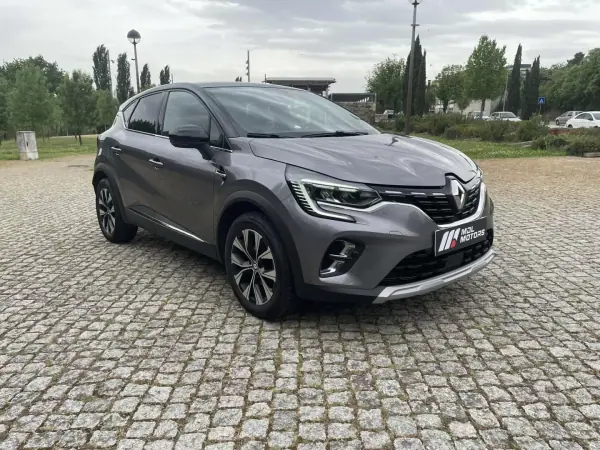 Renault Captur 2023 - 18490 EUR, 63000 km - AUTO.MOTO.pt - 63000km - foto 5 de 10