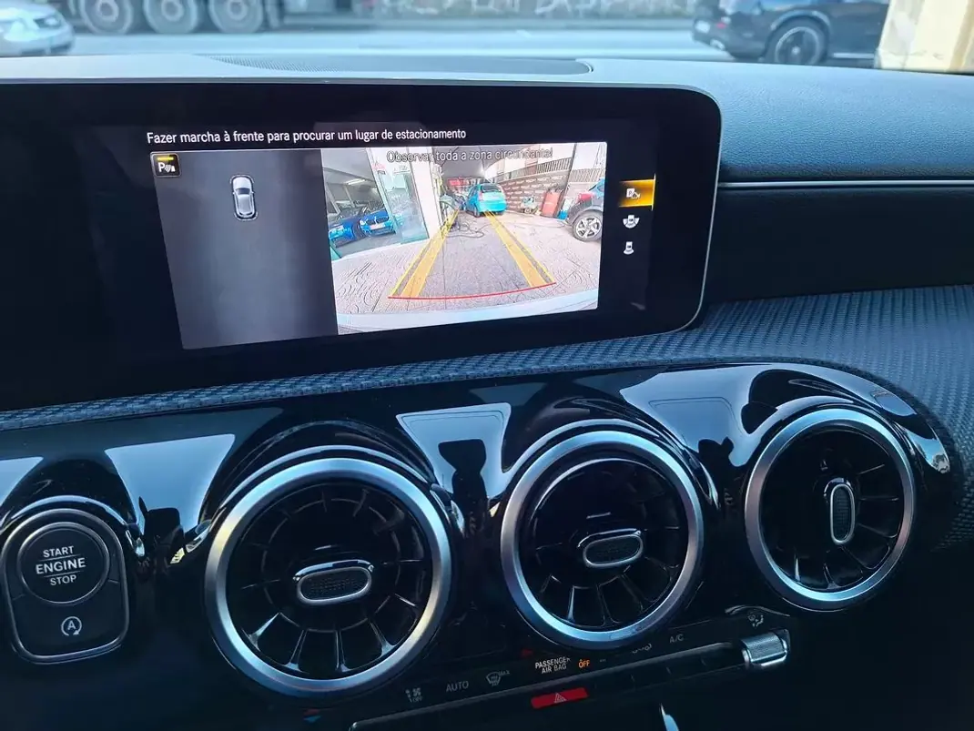 Mercedes-Benz A 200 2018 - 22500 EUR, 77000 km - AUTO.MOTO.pt - 77000km - foto 35 de 37