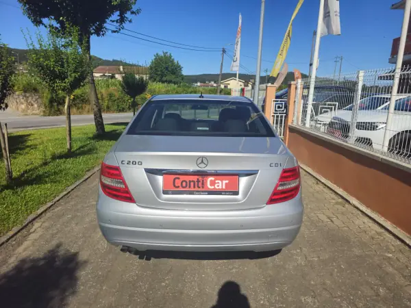 Mercedes-Benz C 200 2012 - 11990 EUR, 201378 km - AUTO.MOTO.pt - 201378km - foto 5 de 12