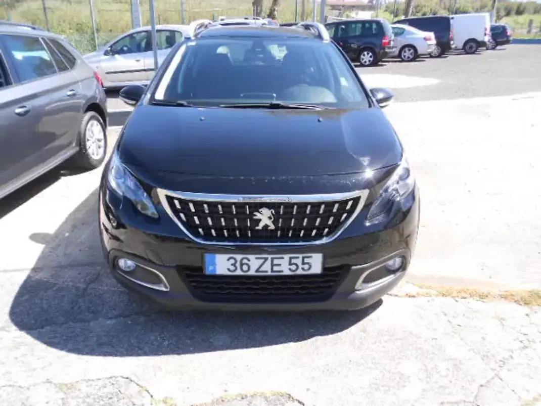 Peugeot 2008 2019 - 14500 EUR, 138497 km - AUTO.MOTO.pt - 138497km - foto 1 de 11