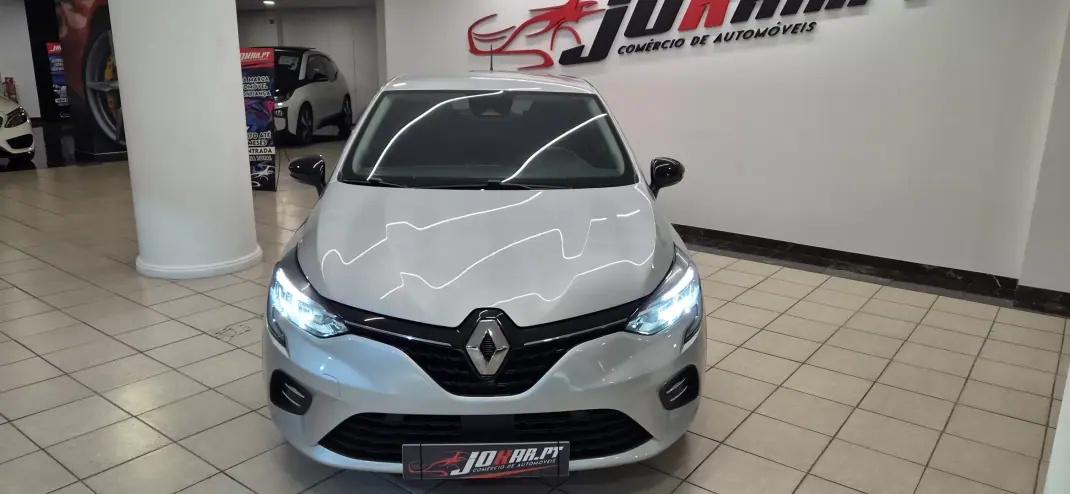 Renault Clio 2021 - 13990 EUR, 48453 km - 48453km - foto 6 de 39