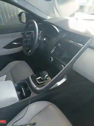 Jaguar E-Pace 2023 - 35900 EUR, 59000 km - 59000km - foto 11 de 12