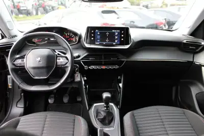 Peugeot 2008 2021 - 18700 EUR, 48176 km - AUTO.MOTO.pt - 48176km - foto 7 de 32