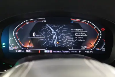 BMW 520 2023 - 29900 EUR, 165000 km - AUTO.MOTO.pt - 165000km - foto 23 de 33