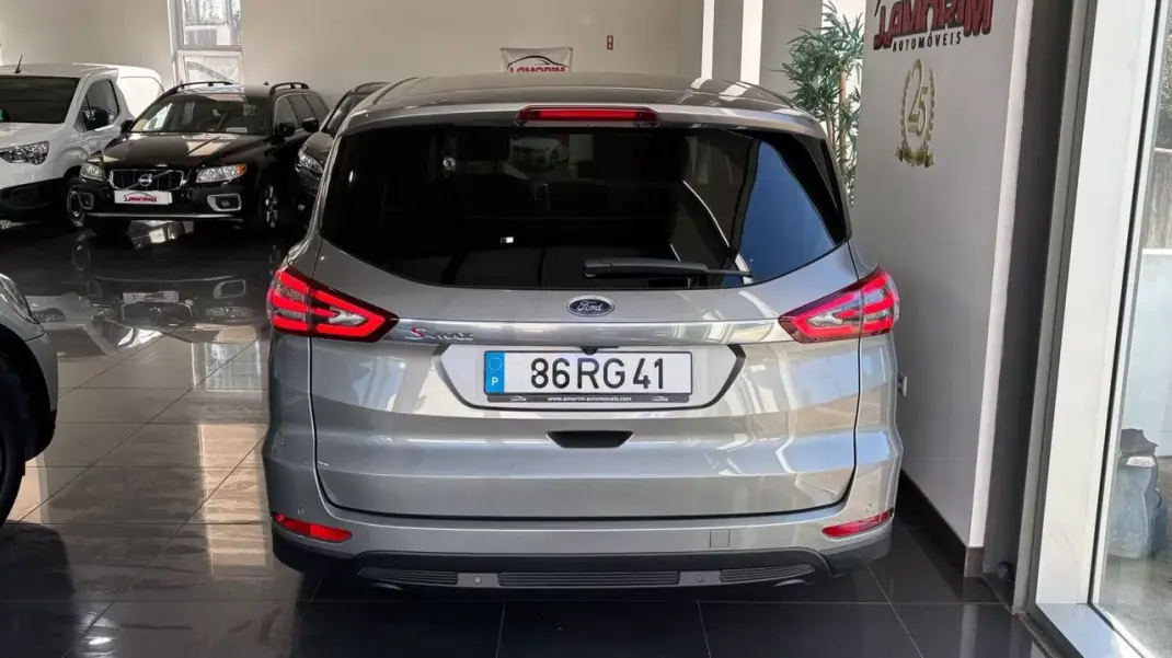 Ford S-Max 2016 - 16999 EUR, 170121 km - AUTO.MOTO.pt - 170121km - foto 5 de 35