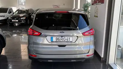 Ford S-Max 2016 - 16999 EUR, 170121 km - AUTO.MOTO.pt - 170121km - foto 5 de 35