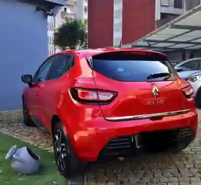 Renault Clio 2019 - 12800 EUR, 47000 km - 47000km - foto 7 de 14