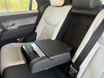 Land Rover Range Rover Sport 2023 - 104600 EUR, 30319 km - AUTO.MOTO.pt - 30319km - foto 10 de 28
