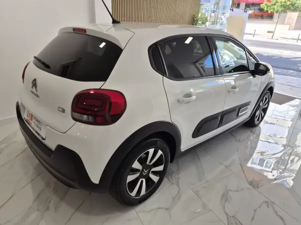 Citroën C3 2024 - 15750 EUR, 16678 km - AUTO.MOTO.pt - 16678km - foto 8 de 22