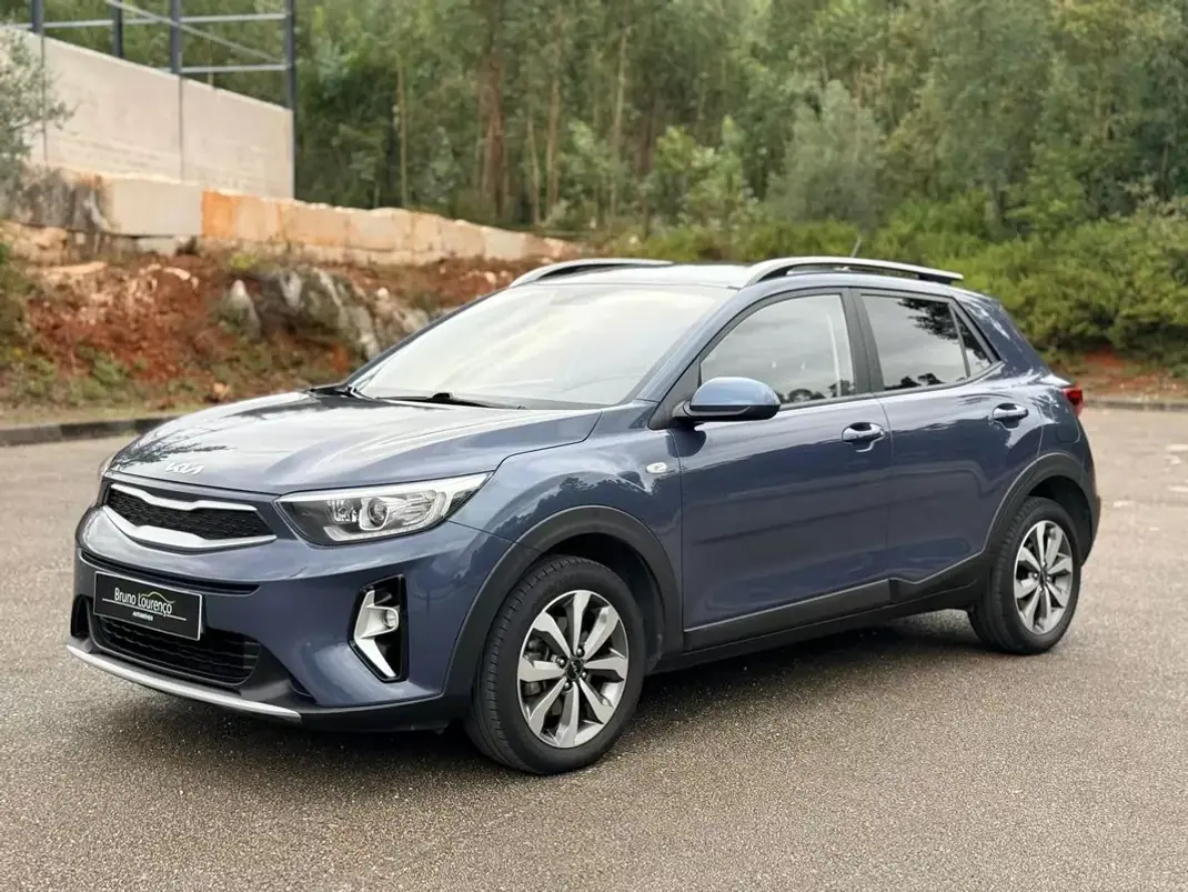 Kia Stonic 2021 - 11900 EUR, 126100 km - AUTO.MOTO.pt - 126100km - foto 14 de 28