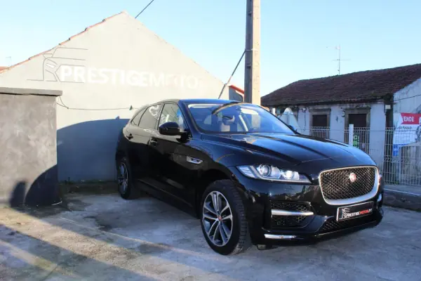 Jaguar F-Pace 2016 - 25900 EUR, 176000 km - AUTO.MOTO.pt - 176000km - foto 3 de 25