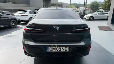 BMW i7 2023 - 83900 EUR, 60000 km - foto 5 de 21