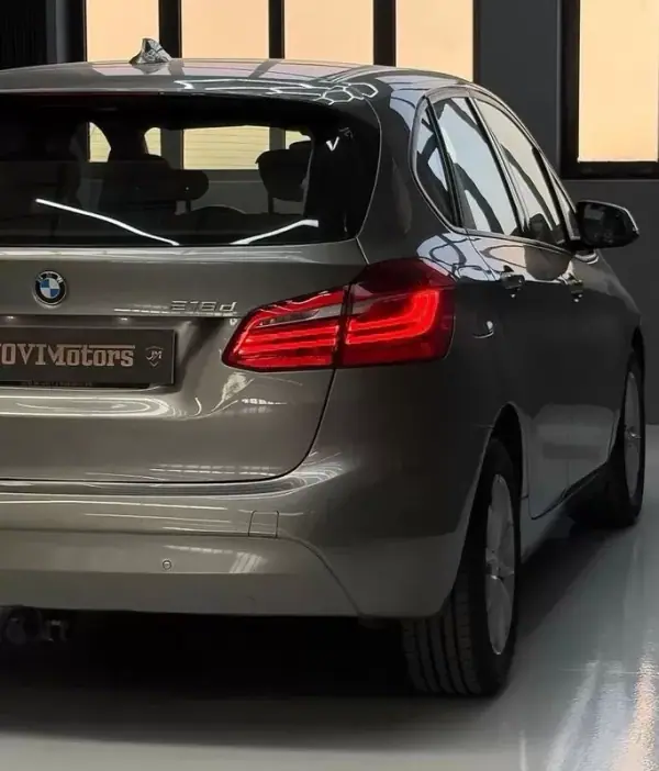 BMW 216 Active Tourer 2015 - 12750 EUR, 196513 km - AUTO.MOTO.pt - 196513km - foto 16 de 25