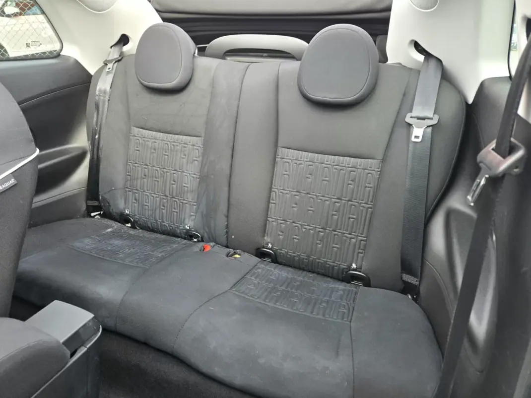 Fiat 500e 2023 - 17950 EUR, 22420 km - AUTO.MOTO.pt - 22420km - foto 8 de 9