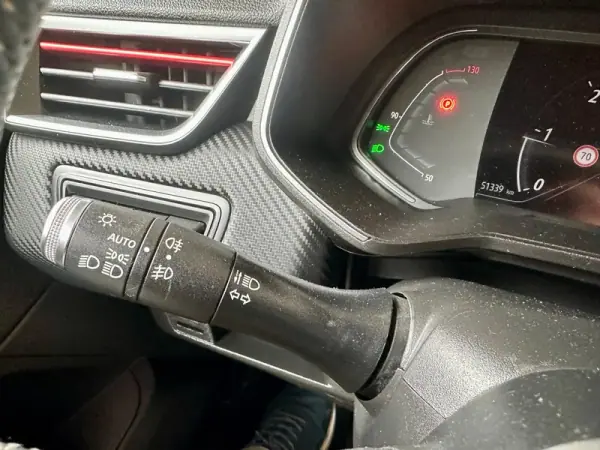 Renault Clio 2020 - 18990 EUR, 51300 km - AUTO.MOTO.pt - 51300km - foto 25 de 28