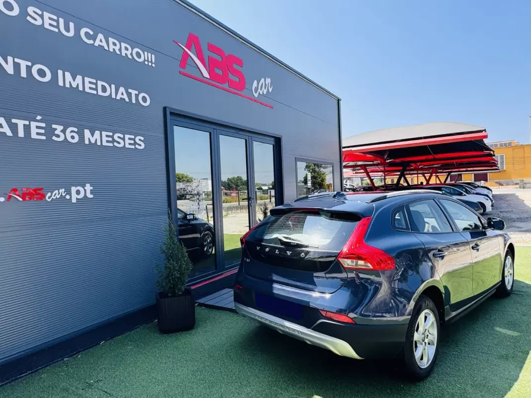 Volvo V40 Cross Country 2014 - 11500 EUR, 193000 km - 193000km - foto 16 de 18