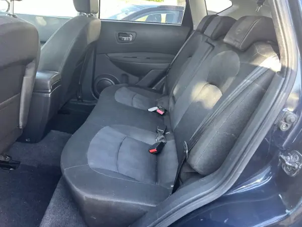Nissan Qashqai 2013 - 12500 EUR, 102950 km - AUTO.MOTO.pt - 102950km - foto 6 de 18