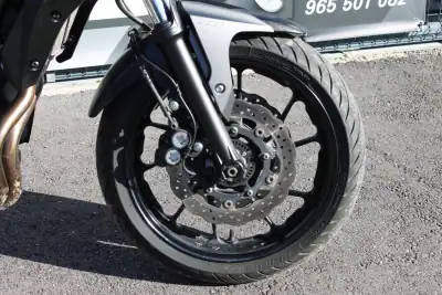 Yamaha MT 07 2015 - 5900 EUR, 22000 km - AUTO.MOTO.pt - 22000km - foto 9 de 24