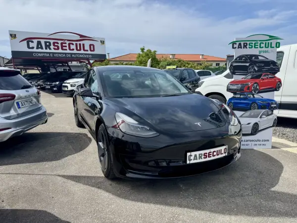 Tesla Model 3 2022 - 28690 EUR, 82305 km - AUTO.MOTO.pt - 82305km - foto 2 de 31