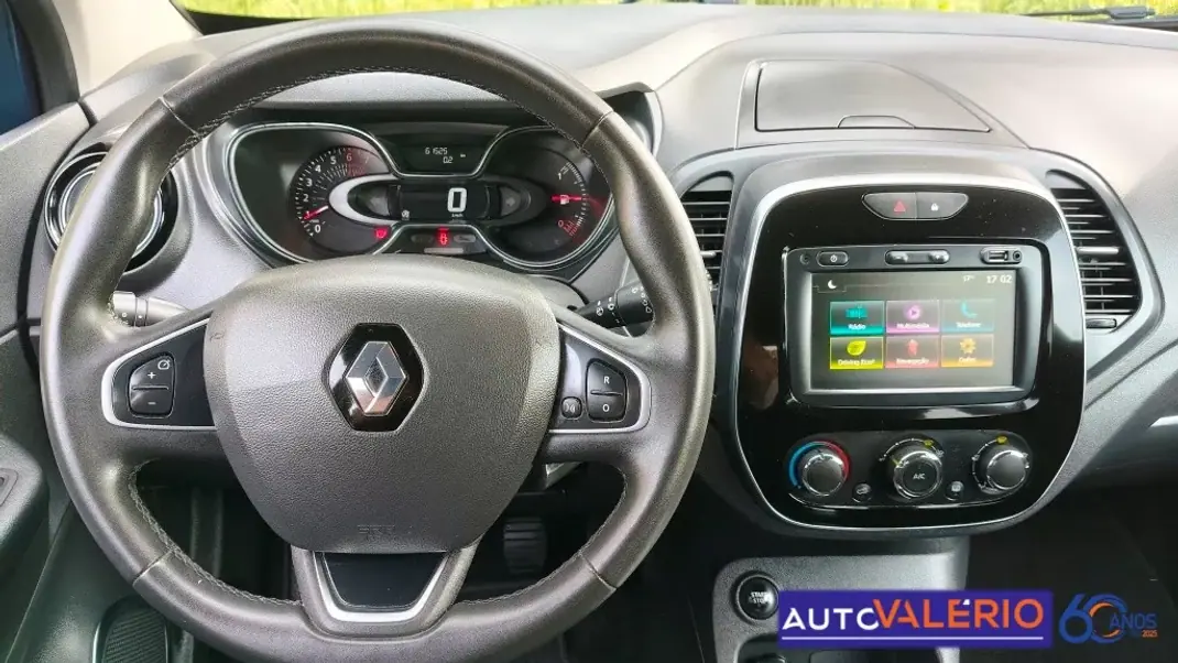 Renault Captur 2019 - 13950 EUR, 61525 km - AUTO.MOTO.pt - 61525km - foto 12 de 30