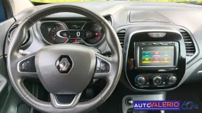 Renault Captur 2019 - 13950 EUR, 61525 km - AUTO.MOTO.pt - 61525km - foto 12 de 30