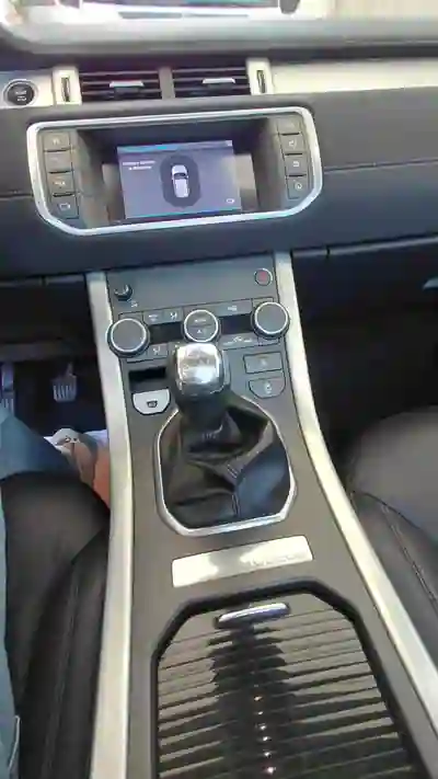 Land Rover Range Rover Evoque 2017 - 22000 EUR, 118000 km - AUTO.MOTO.pt - 118000km - foto 7 de 7