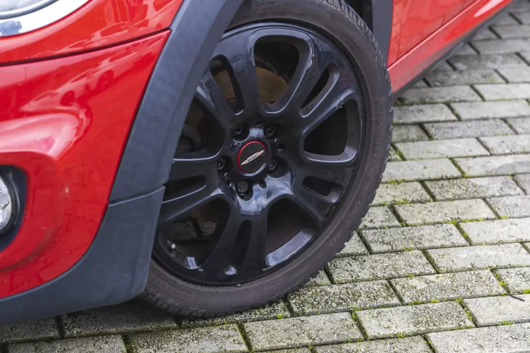 MINI Cooper 2015 - 14500 EUR, 211994 km - AUTO.MOTO.pt - 211994km - foto 11 de 31