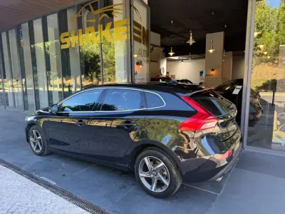 Volvo V40 2015 — photo 3 of 16