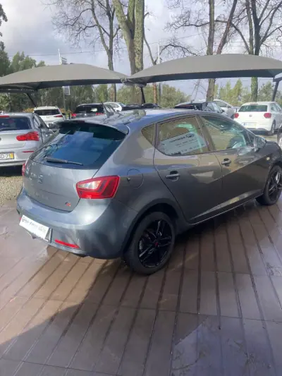 SEAT Ibiza 2016 - 13900 EUR, 118800 km - AUTO.MOTO.pt - 118800km - foto 6 de 24