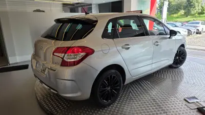 Citroën C4 2011 - 7900 EUR, 225567 km - AUTO.MOTO.pt - 225567km - foto 20 de 49