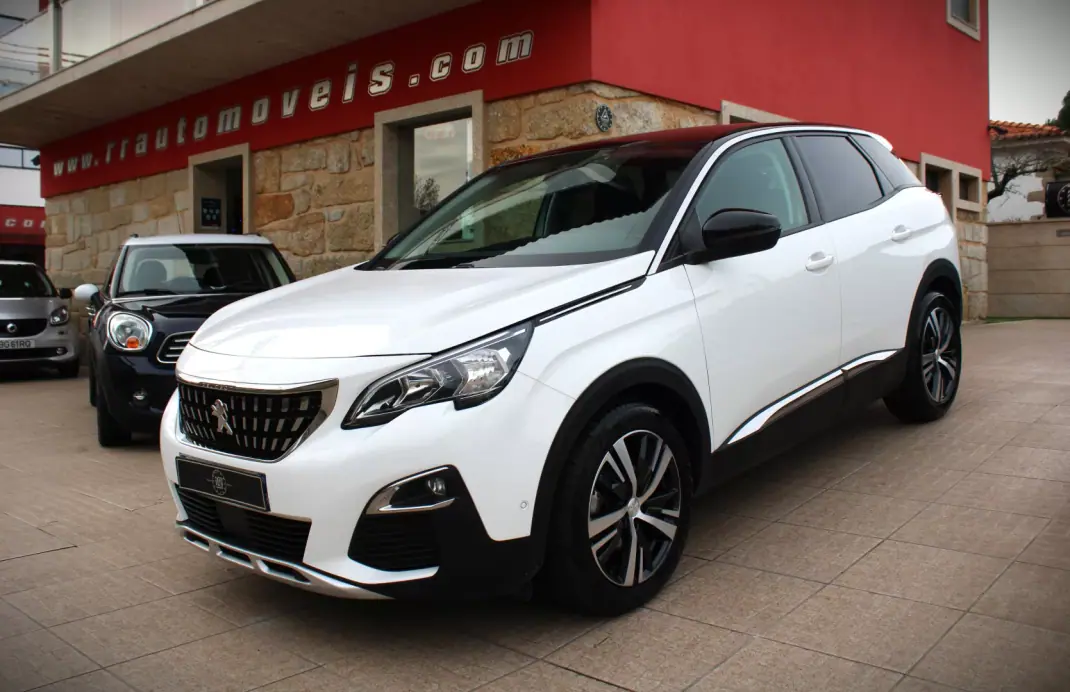 Peugeot 3008 2018 - 16990 EUR, 138000 km - AUTO.MOTO.pt - 138000km - foto 1 de 26