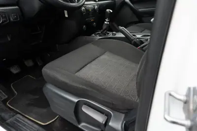 Ford Ranger 2023 - 29999 EUR, 48000 km - AUTO.MOTO.pt - 48000km - foto 13 de 25