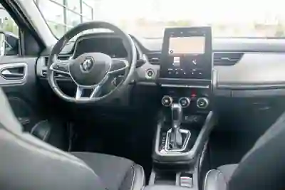 Renault Arkana 2023 - 22900 EUR, 73765 km - AUTO.MOTO.pt - 73765km - foto 9 de 15