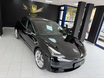 Tesla Model 3 2019 - 28500 EUR, 74000 km - AUTO.MOTO.pt - 74000km - foto 8 de 26