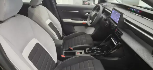 Citroën e-C3 2025 - 20490 EUR, 4801 km - AUTO.MOTO.pt - 4801km - foto 40 de 41