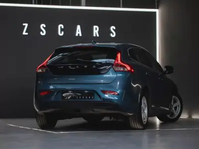 Volvo V40 2012 — foto 6 de 22